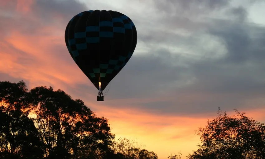 Hunter Valley Hot Air Balloon & Sydney Transfers | Experience Oz