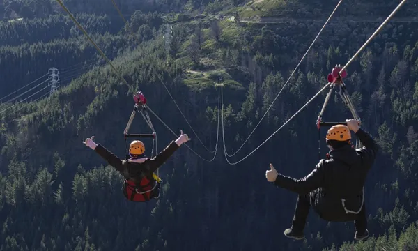 4 Zipline Adventure 
