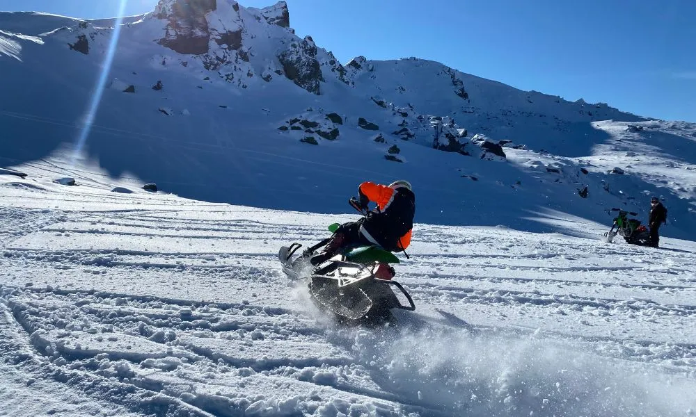Private Heli Snowbike Tour Queenstown  | Everything New Zealand-5