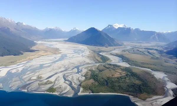 Lord of The Rings + Glacier Explorer flight