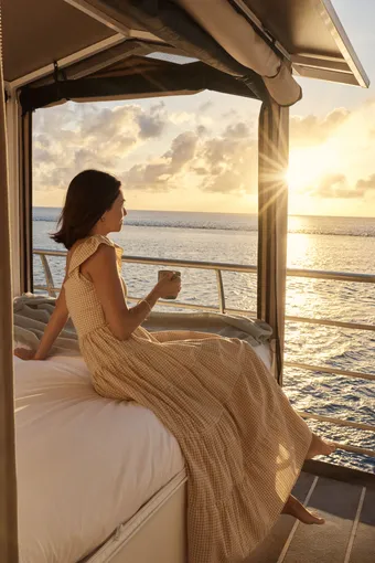 Great Barrier Reef Reefbed Premium Stay - 1 Night | Experience Oz