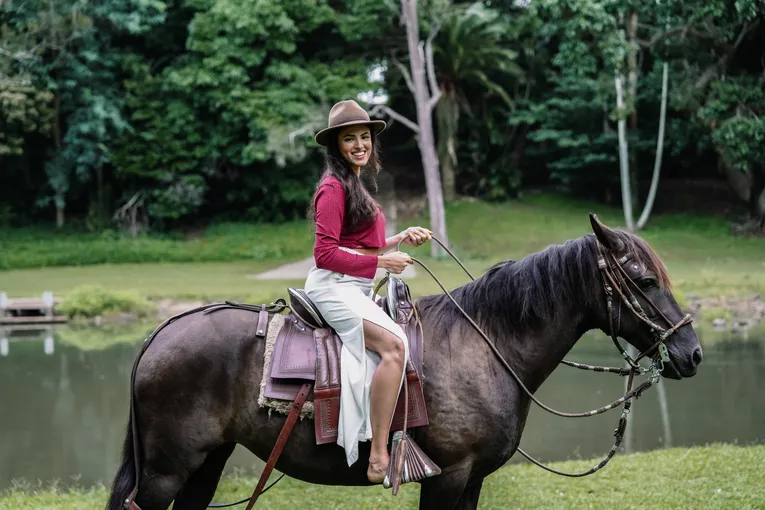 Mount Nathan Private Horse Ride - 1 Hour | Experience Oz