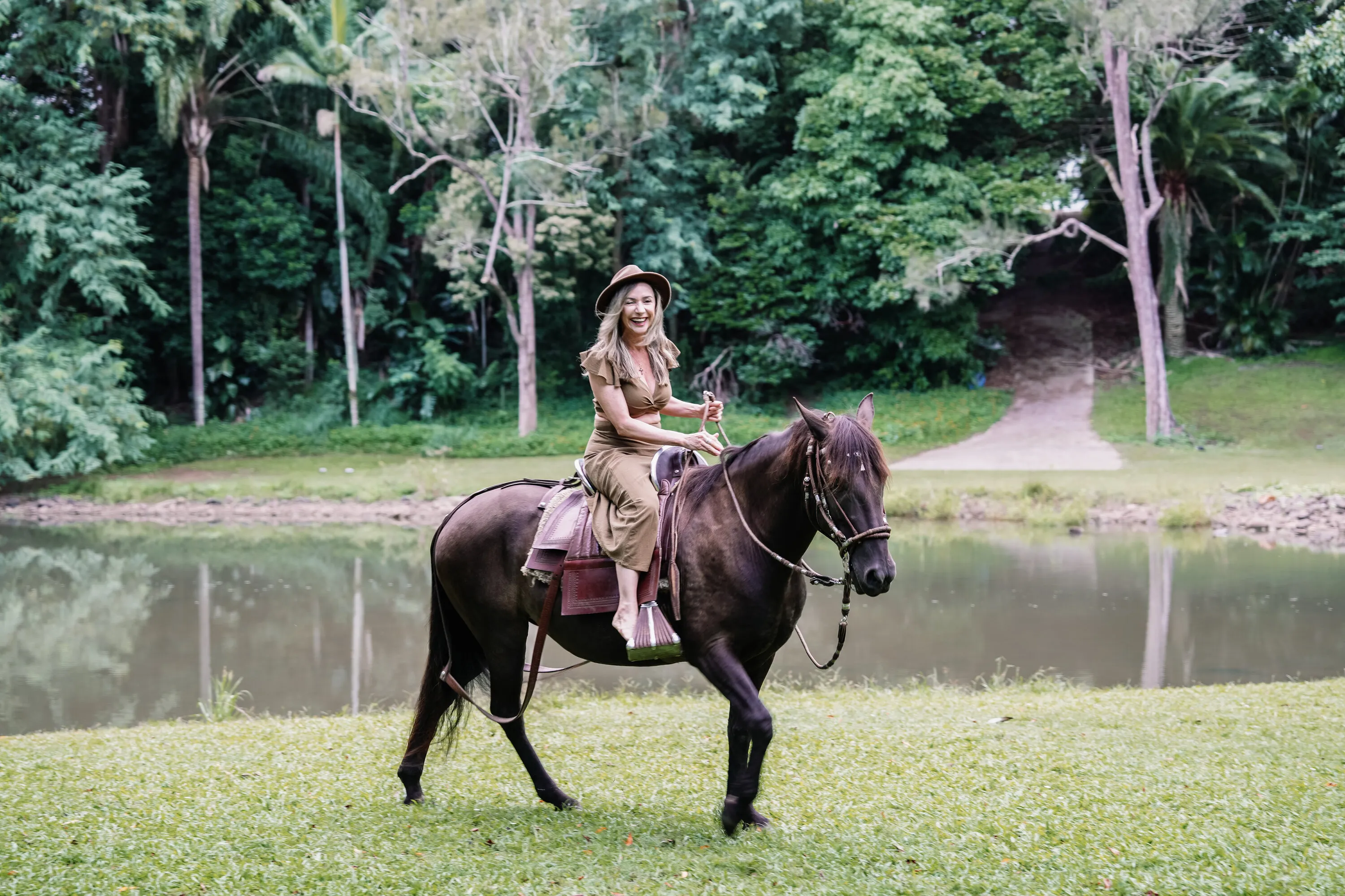 Mount Nathan Private Horse Ride - 1 Hour | Experience Oz-3