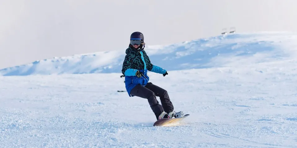 Ski & Snowboard Packages - Coronet Peak or The Remarkables First Timer Package | Everything New Zealand-1