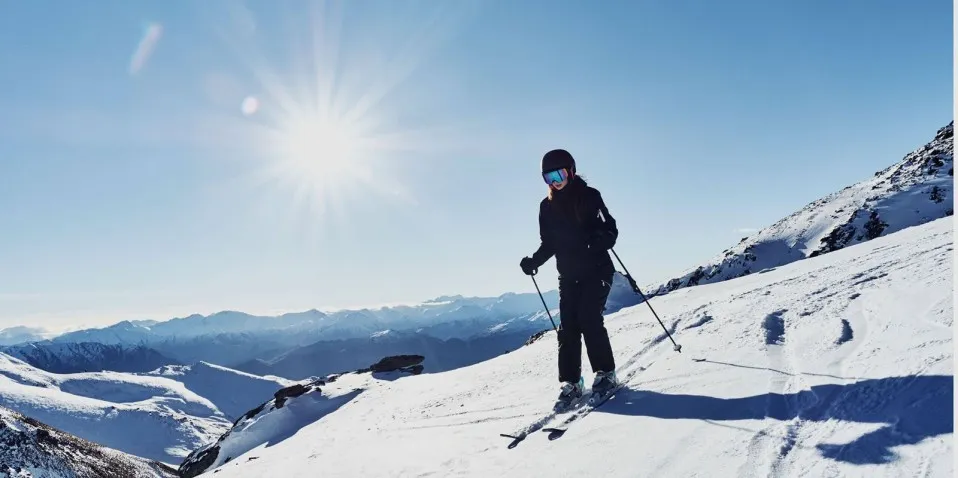 Ski & Snowboard Packages - Coronet Peak or The Remarkables First Timer Package | Everything New Zealand-5