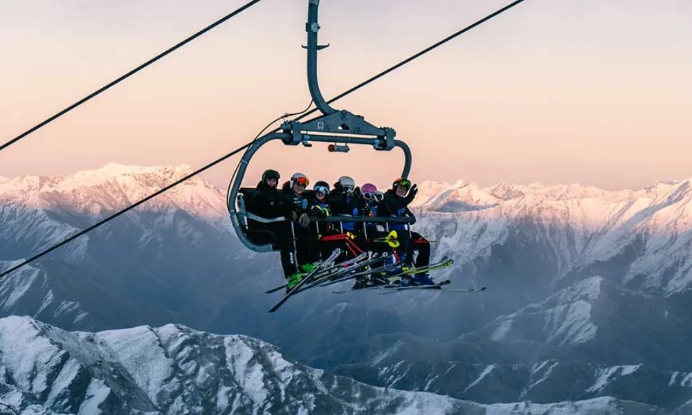 Ski & Snowboard Packages - Coronet Peak & The Remarkables Refresher Package | Everything New Zealand-1