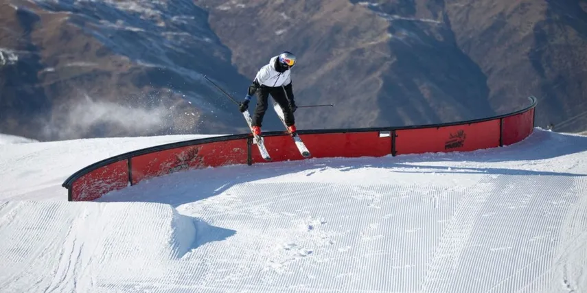 Ski & Snowboard Packages - Cardrona Advanced Package