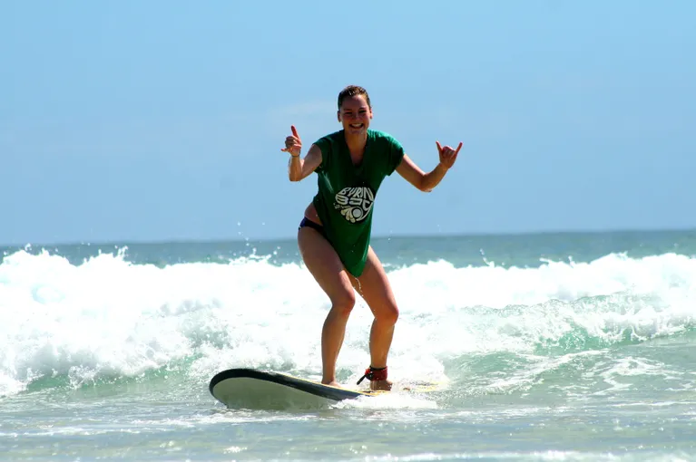 Group Surf Lesson, 2.5 Hours - Byron Bay