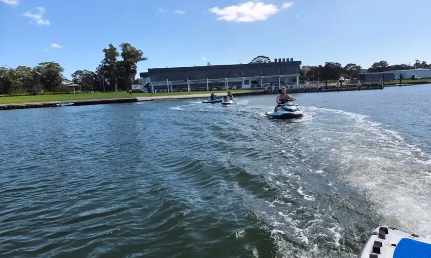 Lake Illawarra Jet Ski Guided Tour - 45 Minutes | Experience Oz