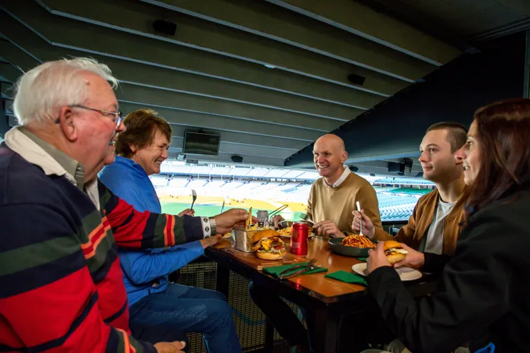 Sports and Beer Lovers Tour, Melbourne - Full Day
