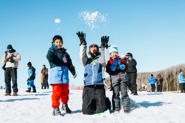 Snow Play & Puffing Billy Ride from Melbourne | Experience Oz