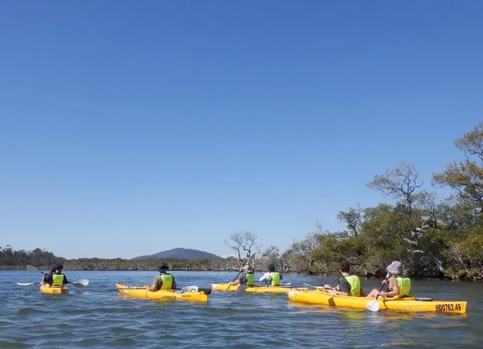 Lake Fyans Guided Canoe Tour, Twilight - 2 Hours | Experience Oz