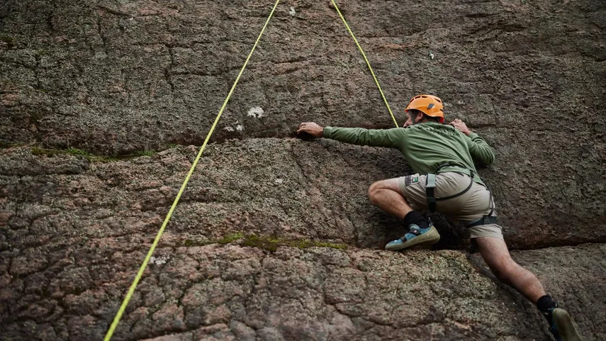 Grampians Abseiling & Rock Traversing Experience | Experience Oz