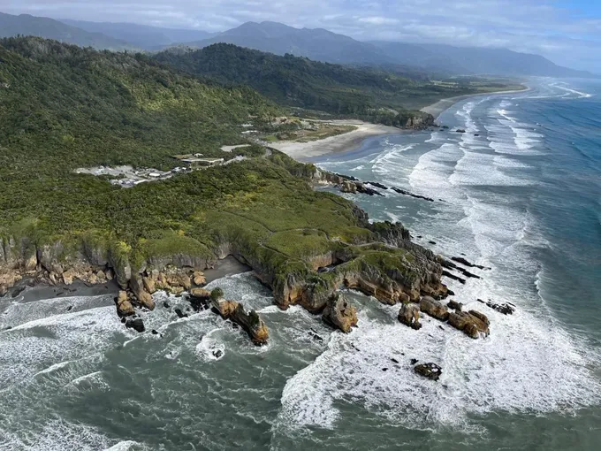 West Coast Helicopter Flight - 26 Minutes | Experience Oz + NZ