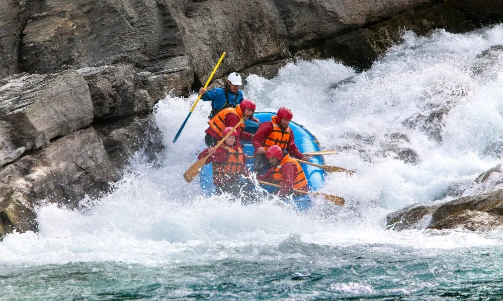 Awesome Foursome | Bungy Jet Heli Raft | Everything New Zealand-4