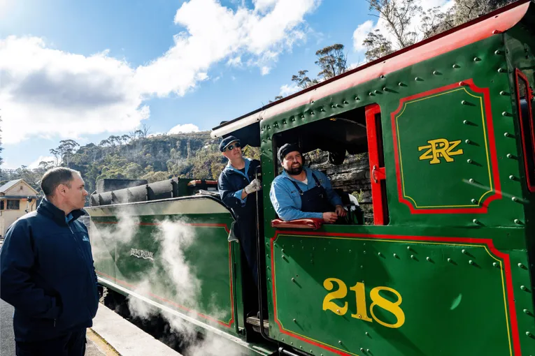 Blue Mountains Tour - Steam Train, Scenic World & Ferry | Experience Oz