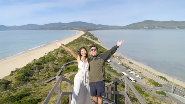 Bruny Island Lighthouse, Wildlife & Scenic Tour from Hobart