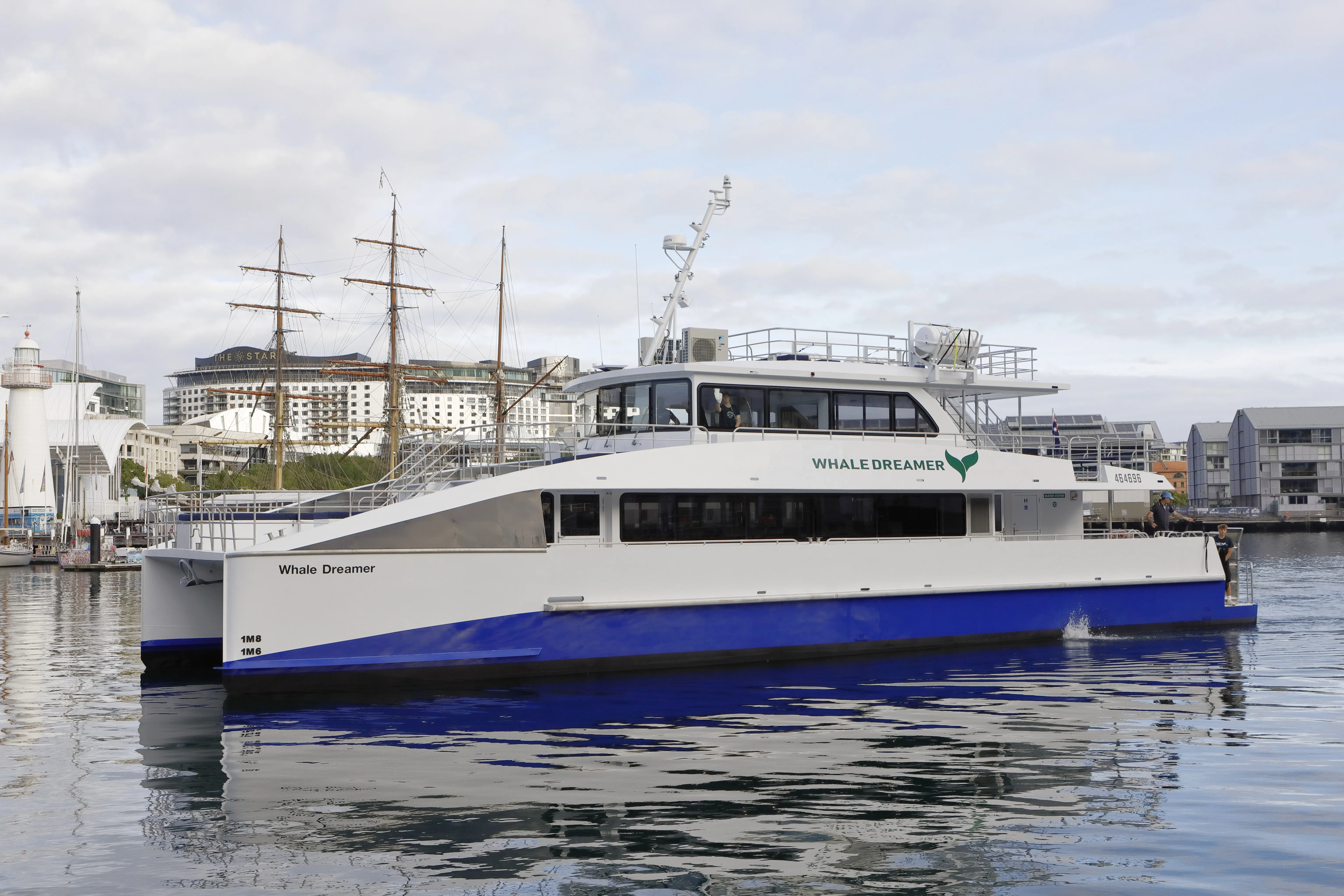 Sydney Whale Watching Cruise - Book Now | Experience Oz-8