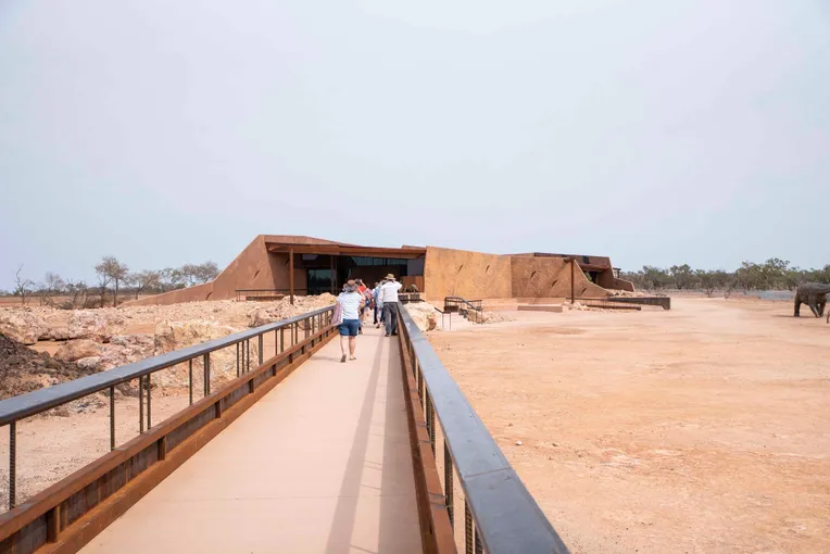Winton Discovery Guided Tour from Longreach | Experience Oz