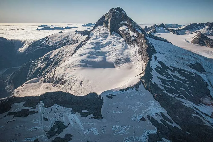 Scenic Flight Milford Sound Overfly - Everything New Zealand-3