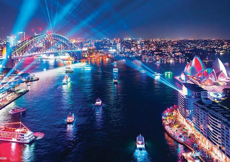 Vivid Sydney Harbour Cruise with Buffet Dinner-5