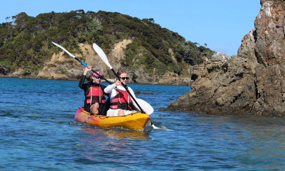 Bay of Islands Kayak Tour, Rocky Coast Tour | Kayaking Bay of Islands-1