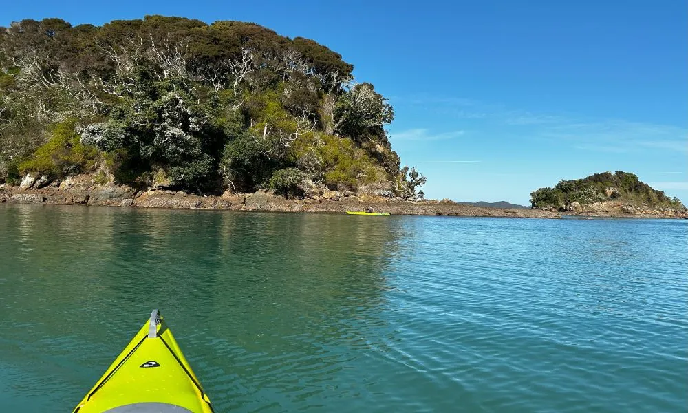 Bay of Islands Kayak Tour, Rocky Coast Tour | Kayaking Bay of Islands-4