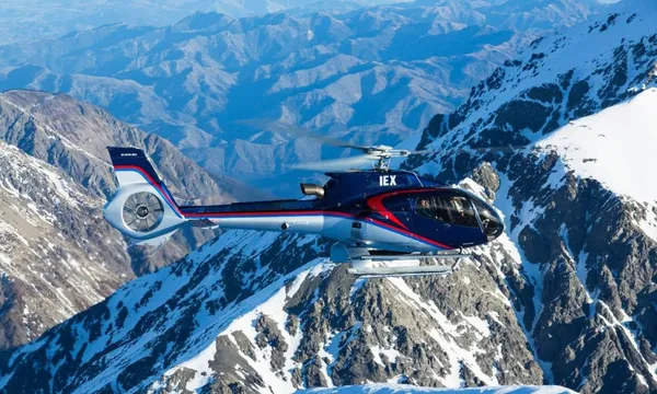 60 minute Top n Tail Whale Watch Helicopter Flight 