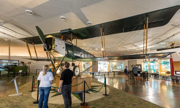 Longreach Business Class Aviation Museum Tour & Light Show