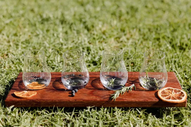 Distillery Tasting Paddle & Grazing Board - For 2 | Experience Oz