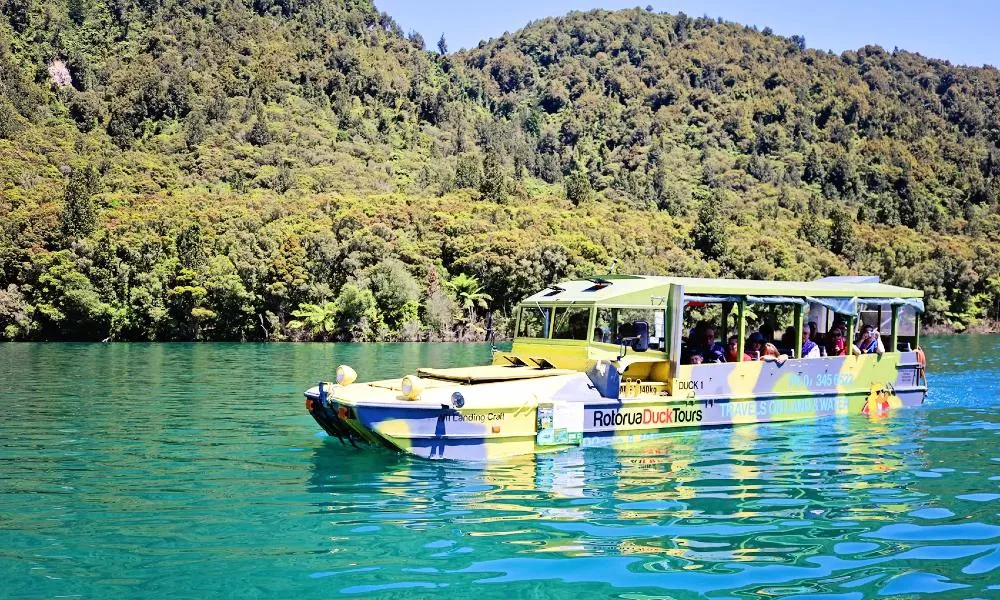 Rotorua Duck Tours |  Rotorua City & Lakes Tour  - Everything New Zealand-2