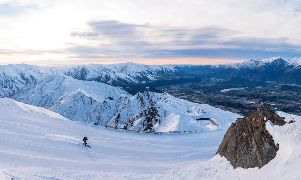 Ski & Snowboard Packages - Coronet Peak Transfers | Everything New Zealand-2
