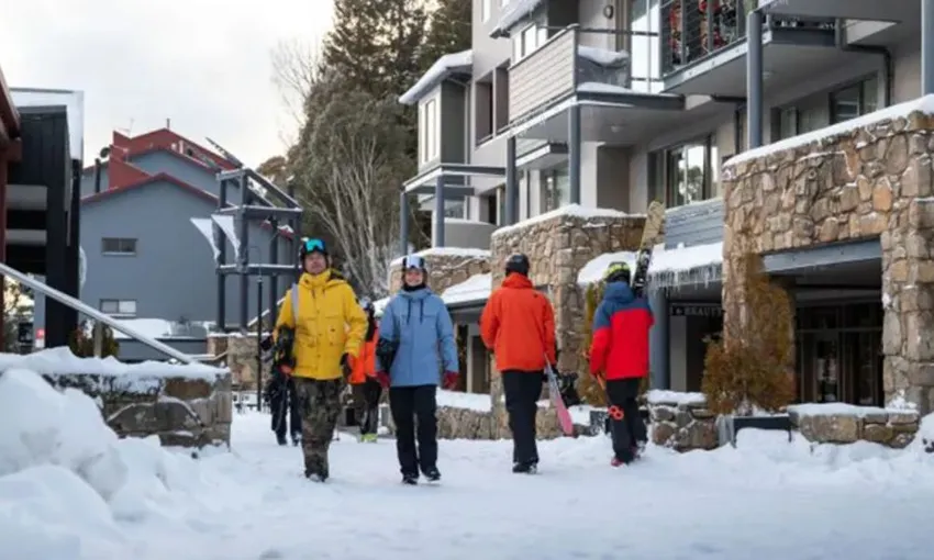 Thredbo or Perisher Snow Trip From Canberra | Experience Oz