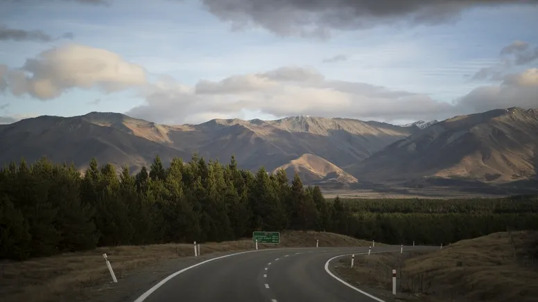 Christchurch to Queenstown via Mount Cook - Everything New Zealand-6