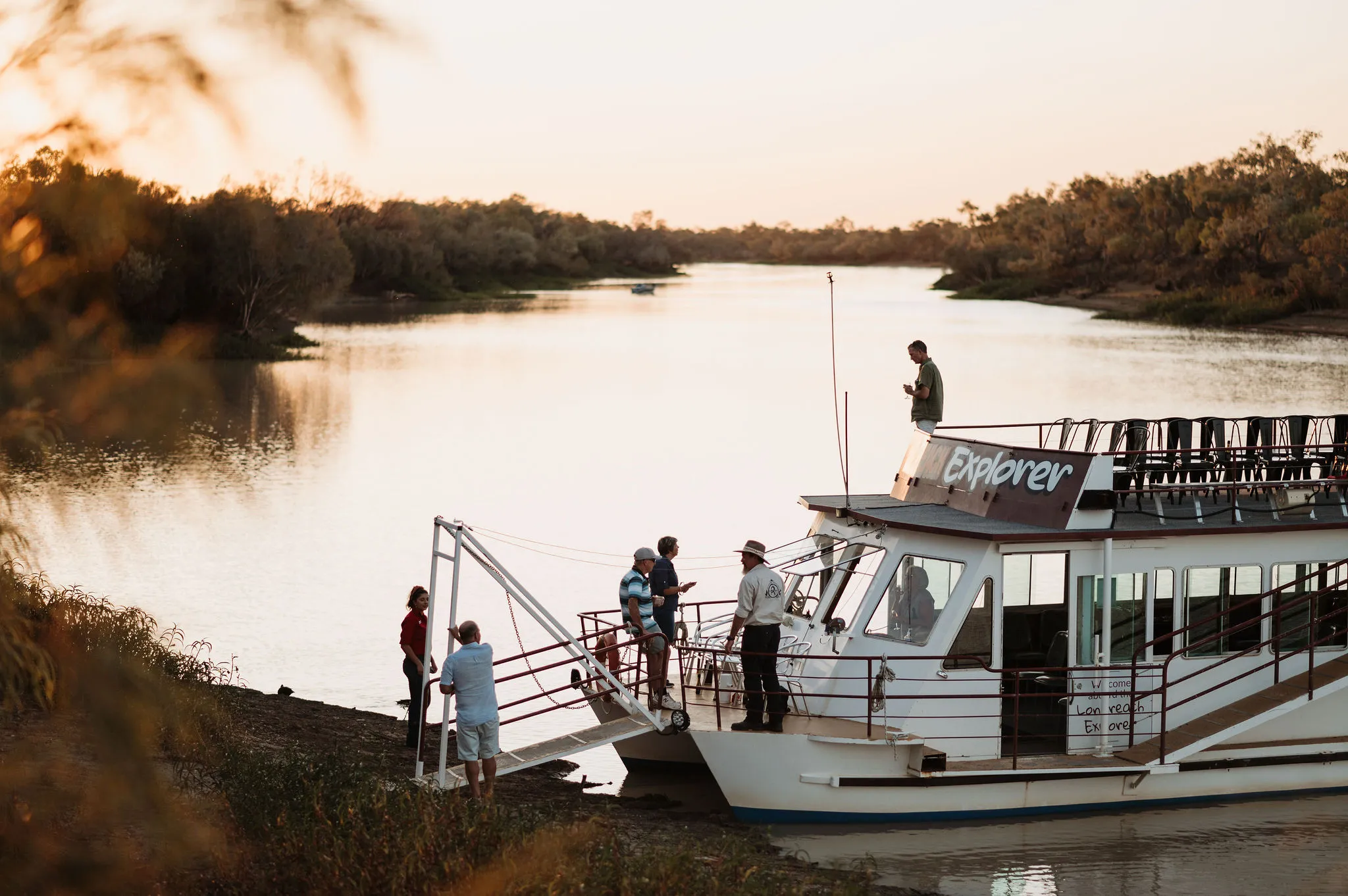 Thomson River 2 Course Dinner Cruise & Show | Experience Oz-1