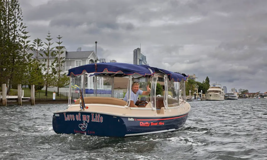 Gold Coast Boat Hire | Experience Oz