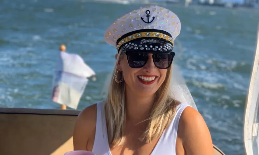Gold Coast Boat Hire | Experience Oz