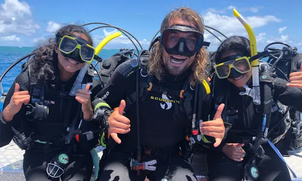 Great Barrier Reef Overnight Snorkel and Dive Cruise