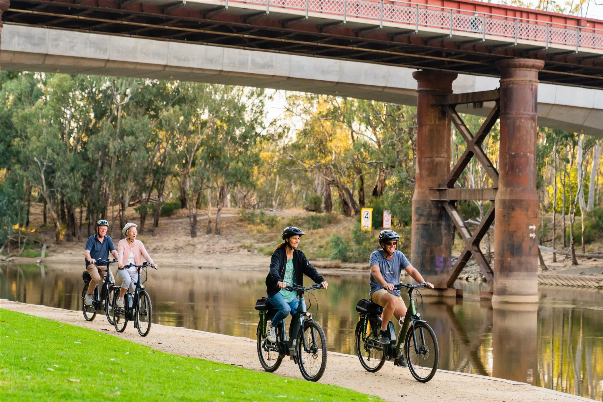 Echuca Moama Guided Scenic eBike Tour - Book Now | Experience Oz-3