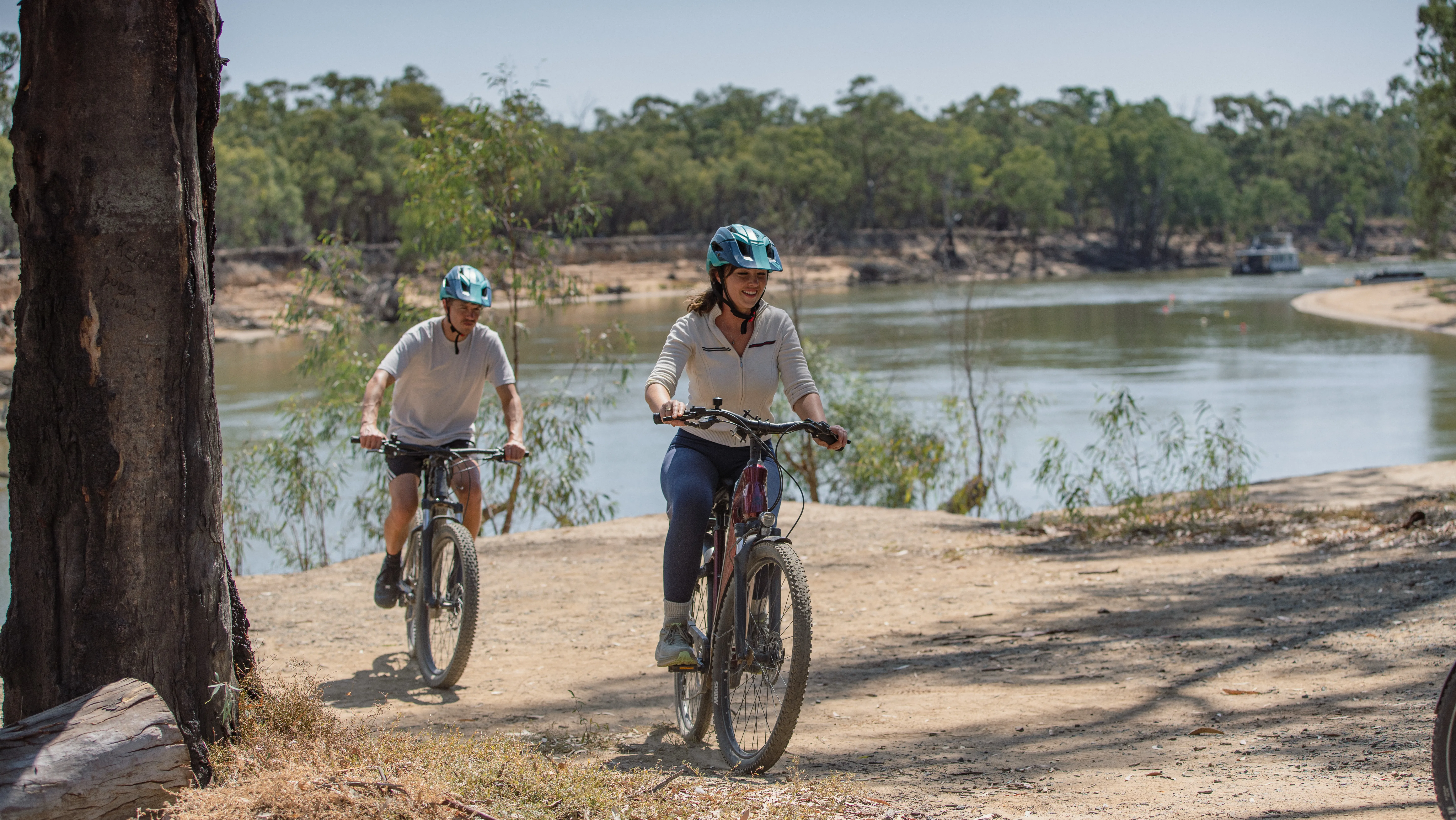 Echuca Moama Guided Scenic eBike Tour - Book Now | Experience Oz-2