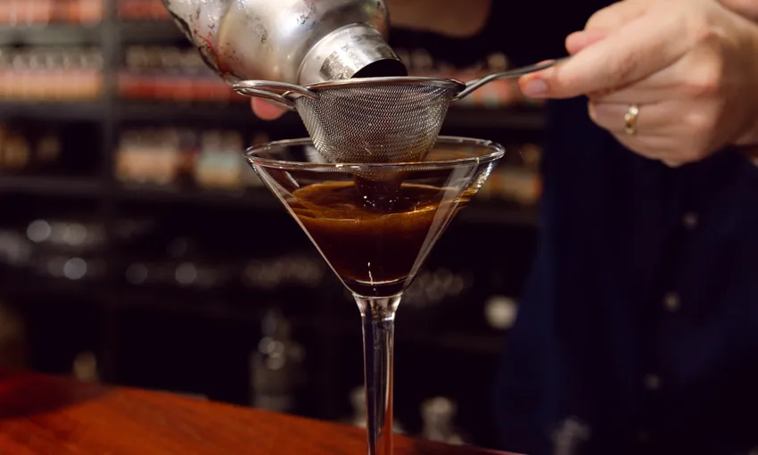 Outback Queensland Cocktail Making Class | Experience Oz