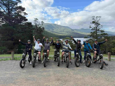 Healesville eBike Tour with Tastings and Dinner - 6 Hours
