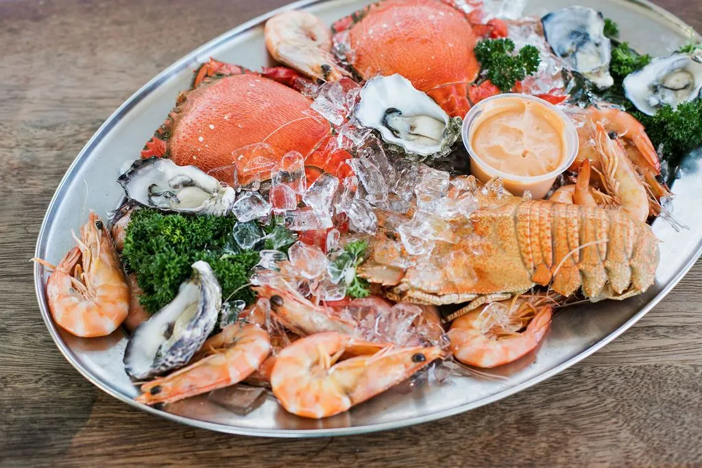 Mooloolaba Seafood Lunch Cruise - 90 Minutes | Experience Oz-11