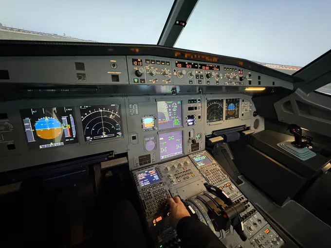 Flight Simulator Experience, 1 Hour - Jandakot Airport Perth