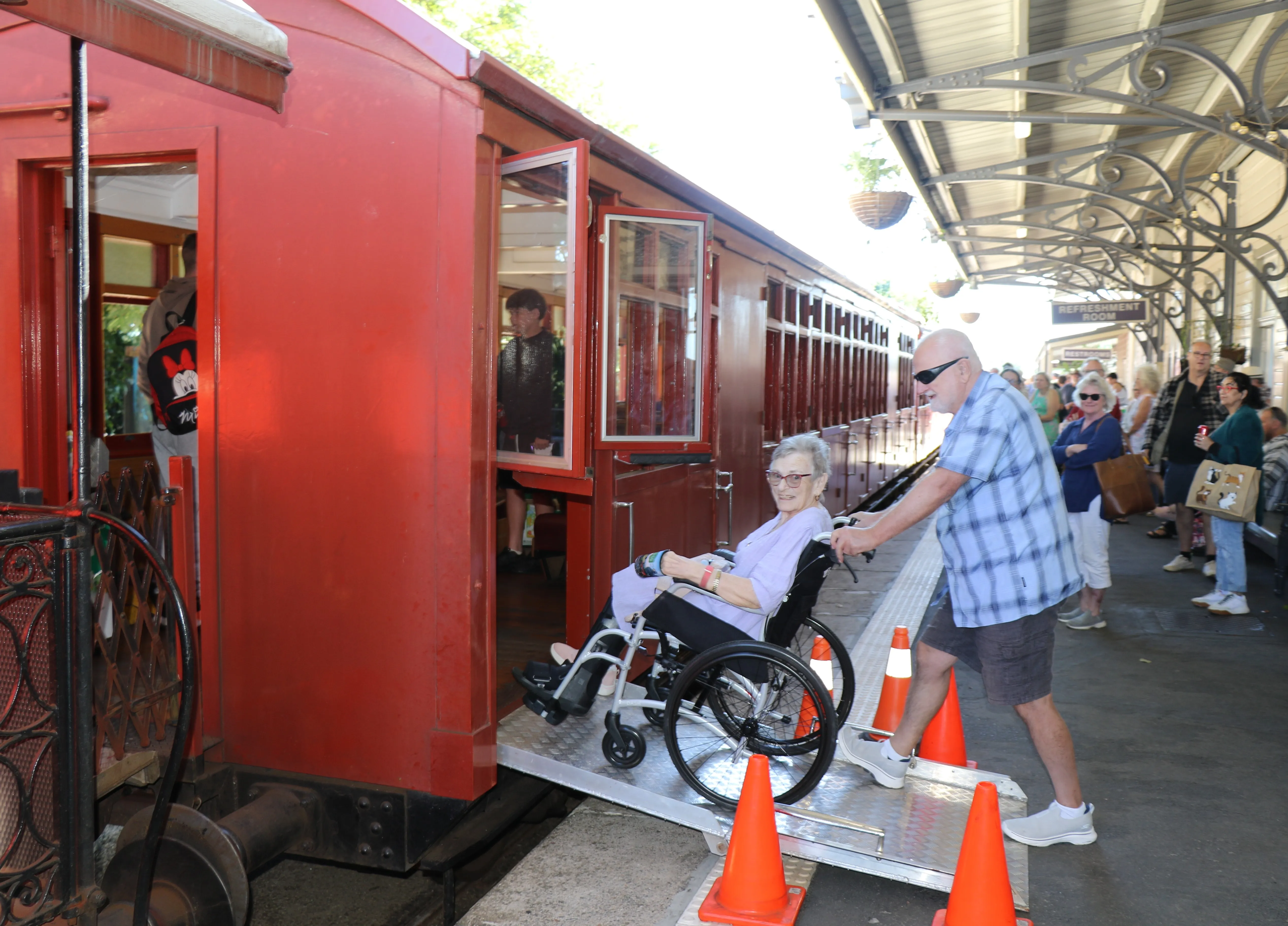 Gympie to Amamoor Steam Train, Snack & Souvenir | Experience Oz-7