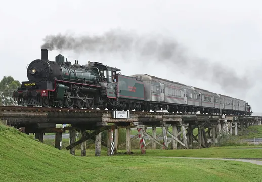 Warwick Jumpers and Jazz Steam Train - 9 Hours