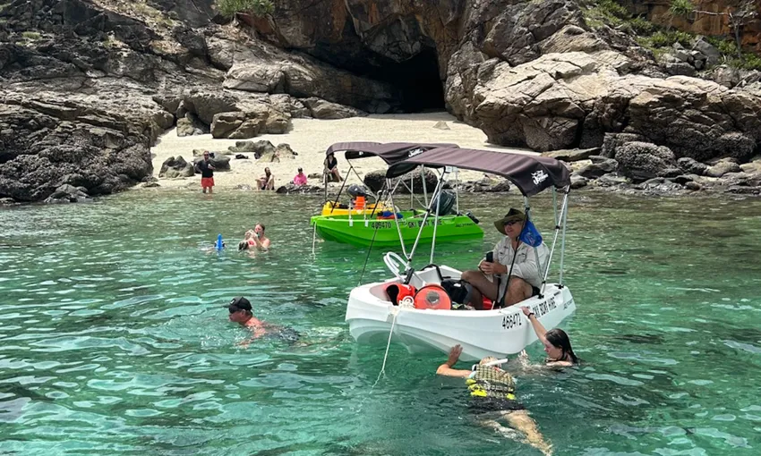 Great Keppel Island Polycraft Boat Hire | Experience Oz
