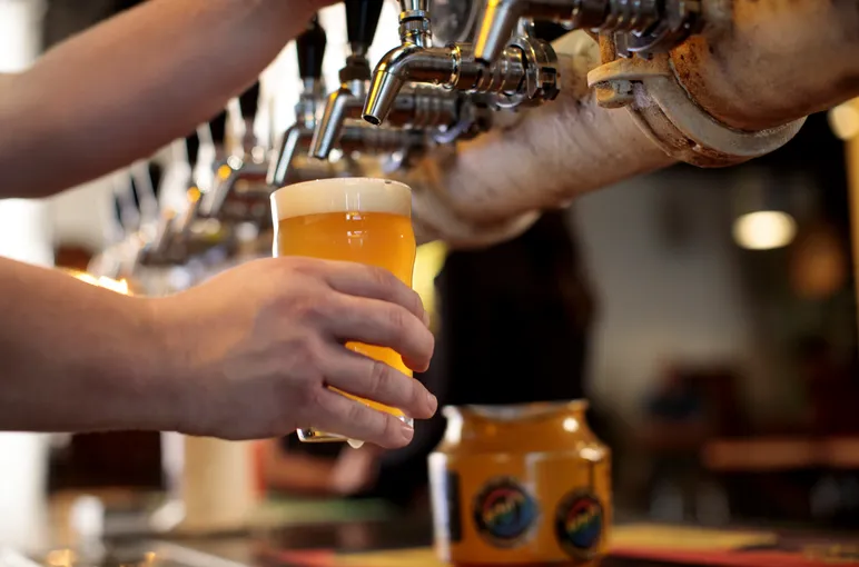Guided Brewery Walking Tour & Tastings - 3 Hours | Experience Oz