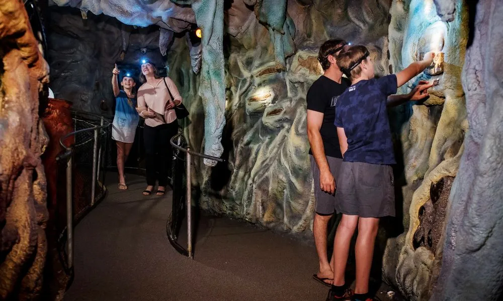 Atherton Crystal Caves Self Guided Tour | Experience Oz-4