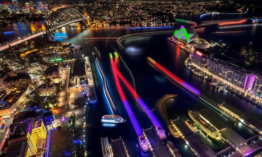 Vivid Buffet Dinner Cruise with Drink | Experience Oz-4